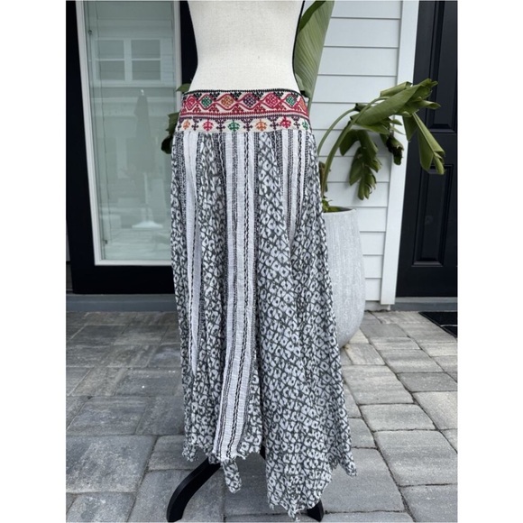 RARE free people Amanda skirt as seen on Ashley Tisdale. - Picture 5 of 9